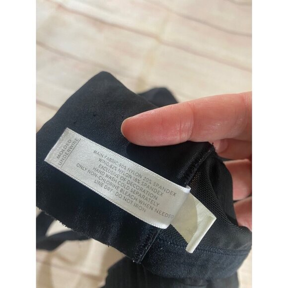 Livi Active Women's Black Moulded Underwire Full Coverage Sports Bra - 44DDD - Picture 12 of 13